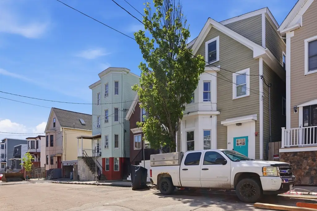 141 Falcon St, Boston, MA 02128 - #1