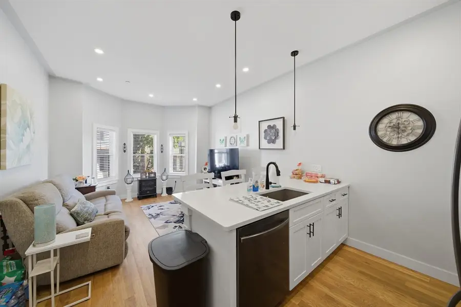 141 Falcon St, Boston, MA 02128 - #3