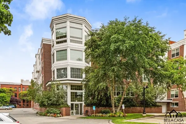248 Albion Street #215, Wakefield, MA 01880