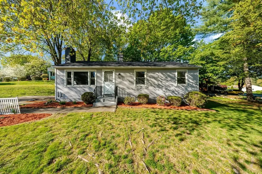 20 Meadowbrook Dr, Easthampton, MA 01027 - #2