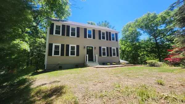 10 Mcclellan Dr, Plymouth, MA 02360