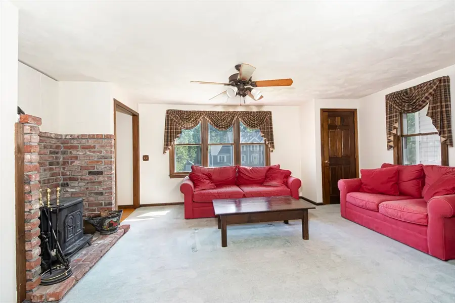 12 Ridge Rd, Shrewsbury, MA 01545 - #3