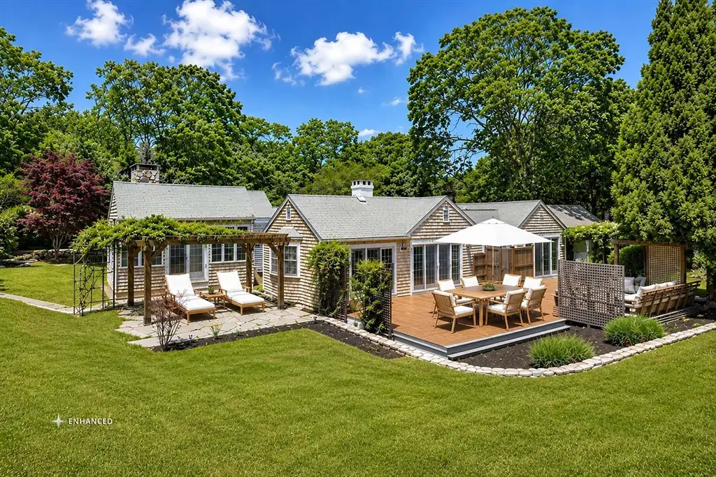 17 Oakdale Dr, Edgartown, MA 02539 - #1