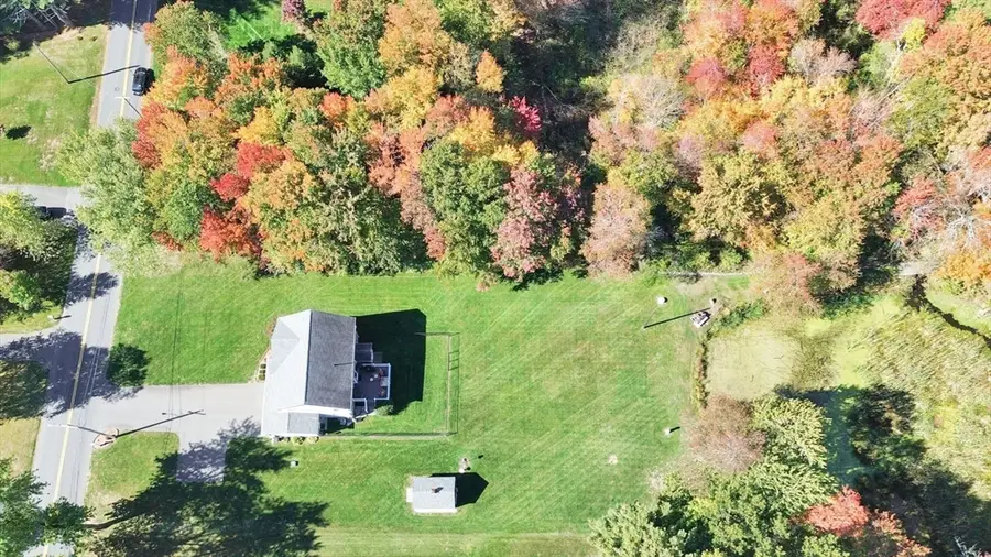 24 Mill Road, East Longmeadow, MA 01028 - #3