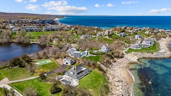 141 Stage Point Rd, Plymouth, MA 02360