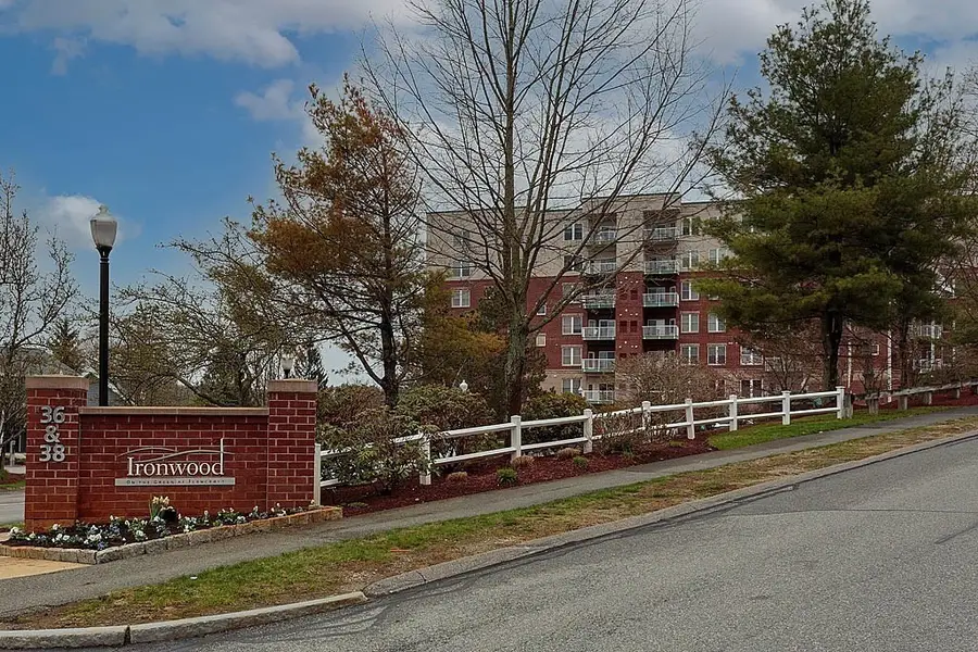 38 Village Rd #103, Middleton, MA 01949 - #3