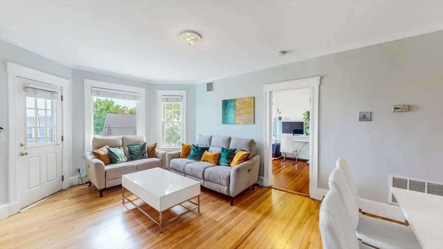33 Main St #2, Somerville, MA 02145 - #2