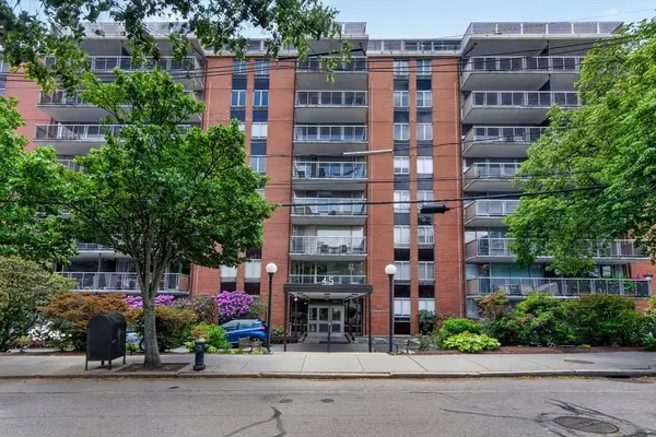 45 Longwood Ave #409, Brookline, MA 02446