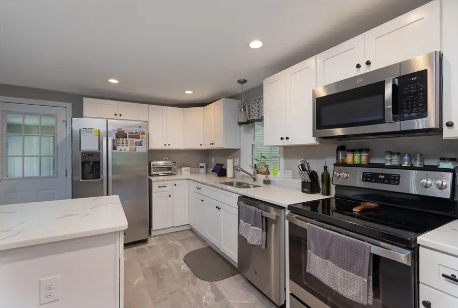 114 Burbank Ave, Warren, MA 01083 - #3