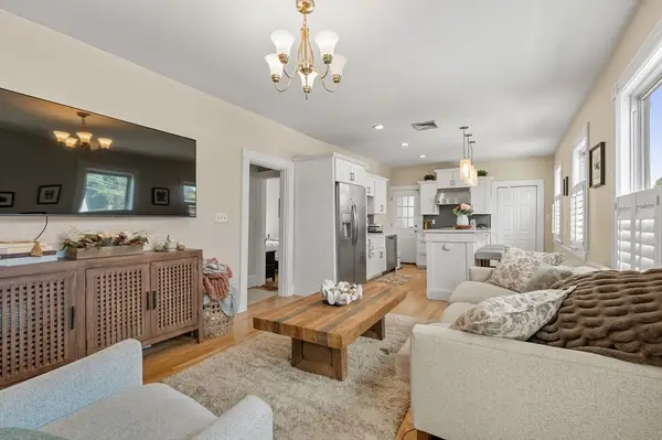 285 Neponset Ave #3, Boston, MA 02122