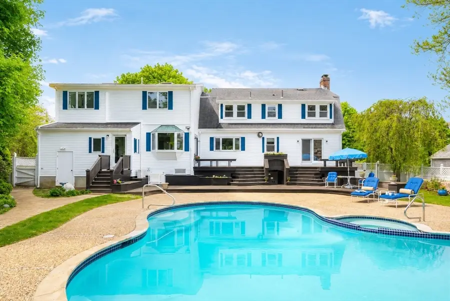 8 Atlantic Rd, Gloucester, MA 01930 - #3