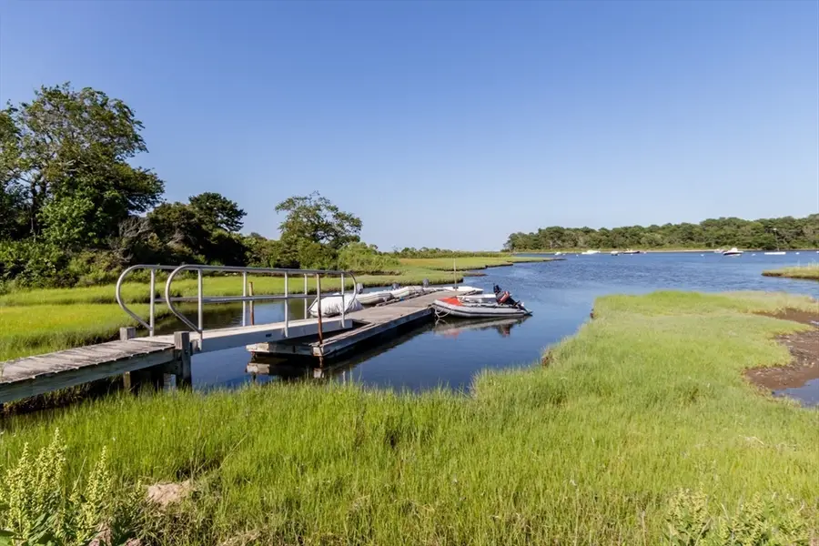 7 Ploughshare Lane, Oak Bluffs, MA 02557 - #2