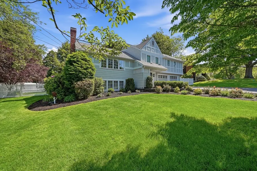22 Hollywood Rd, Winchester, MA 01890 - #2