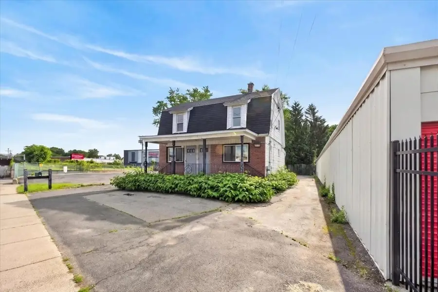 337 Parker St, Springfield, MA 01129 - #3