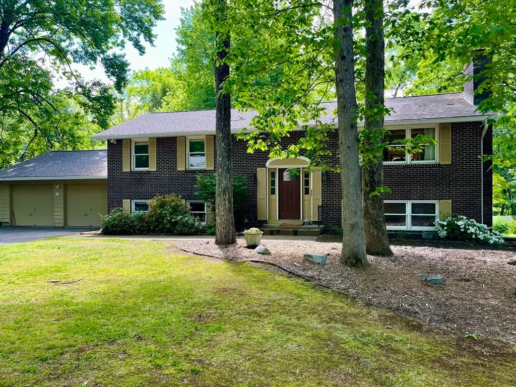 866 Burts Pit Rd, Northampton, MA 01062 - #1