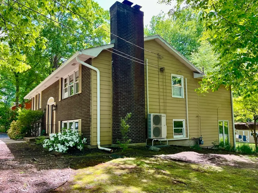 866 Burts Pit Rd, Northampton, MA 01062 - #3