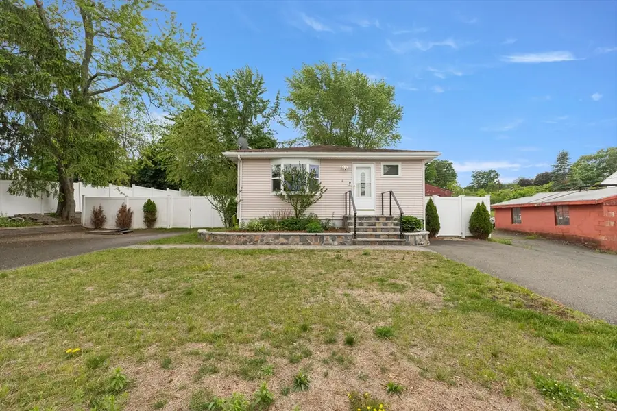 4 Pine, Peabody, MA 01960 - #2