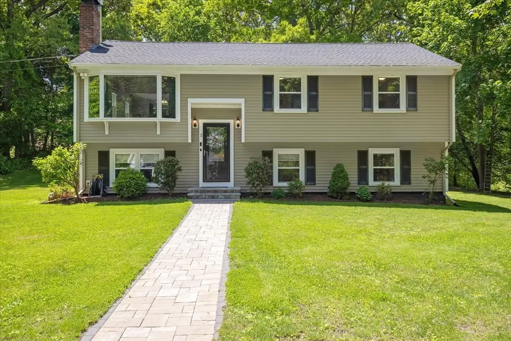 2 Wilson Ln, Plymouth, MA 02360 - #1