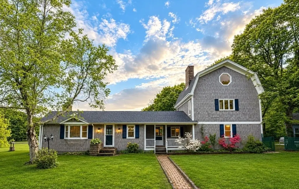 98 Ebony St, Fairhaven, MA 02719 - #1