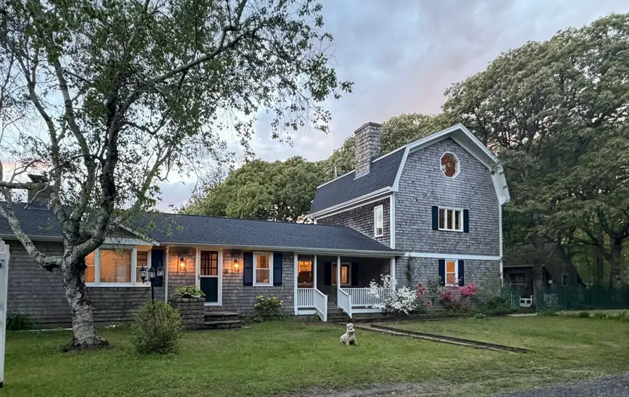 98 Ebony St, Fairhaven, MA 02719 - #2