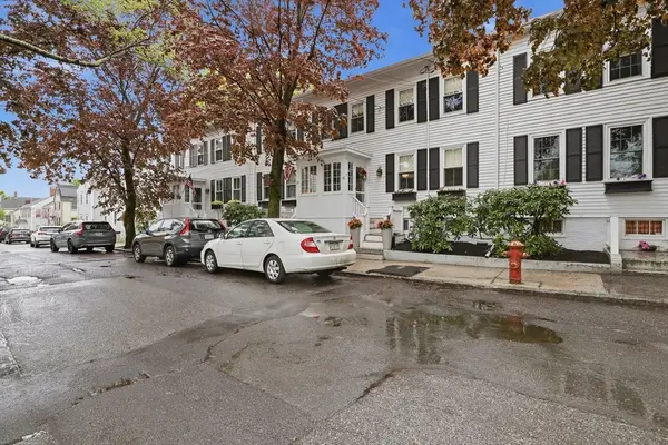 31 Olive Street #31, Newburyport, MA 01950