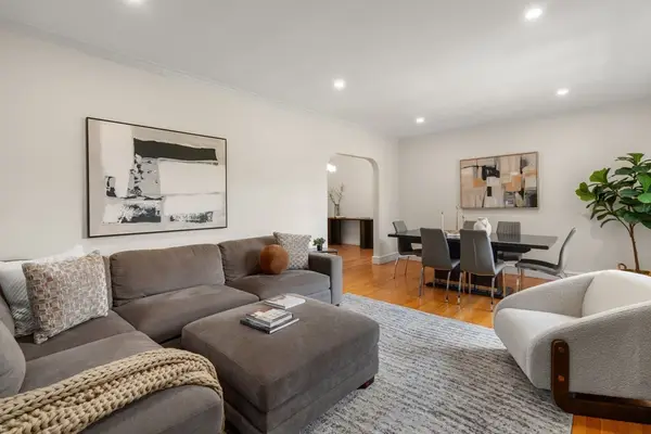 15 Monmouth Court #5, Brookline, MA 02446