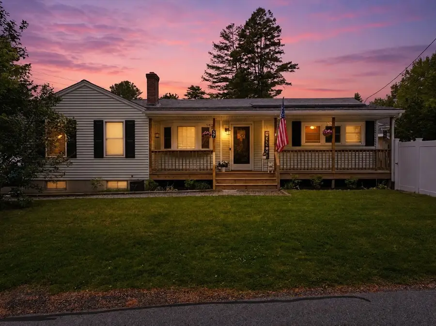 57 Plain St, Upton, MA 01568 - #2