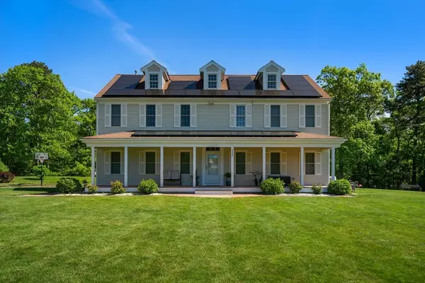 111 Sisters Cir, Yarmouth, MA 02675