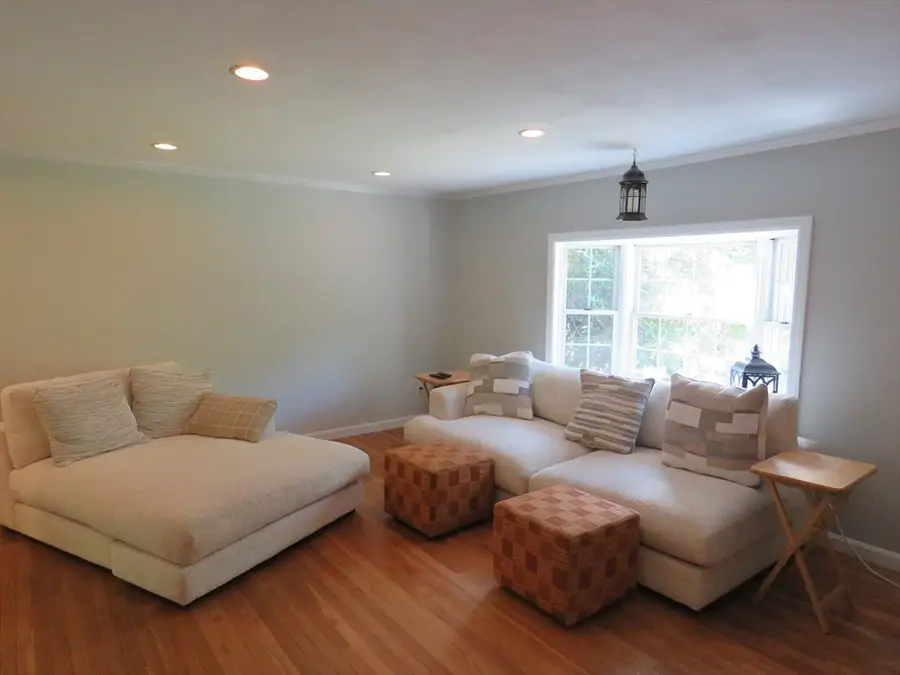 32 Oak St, Pembroke, MA 02359 - #3