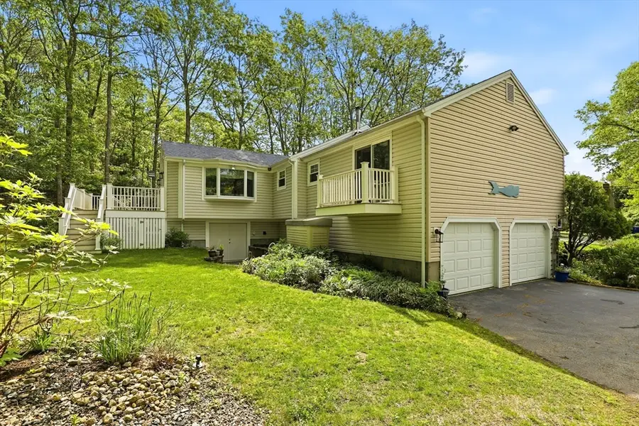 17 Briggs Ave, Bourne, MA 02532 - #2
