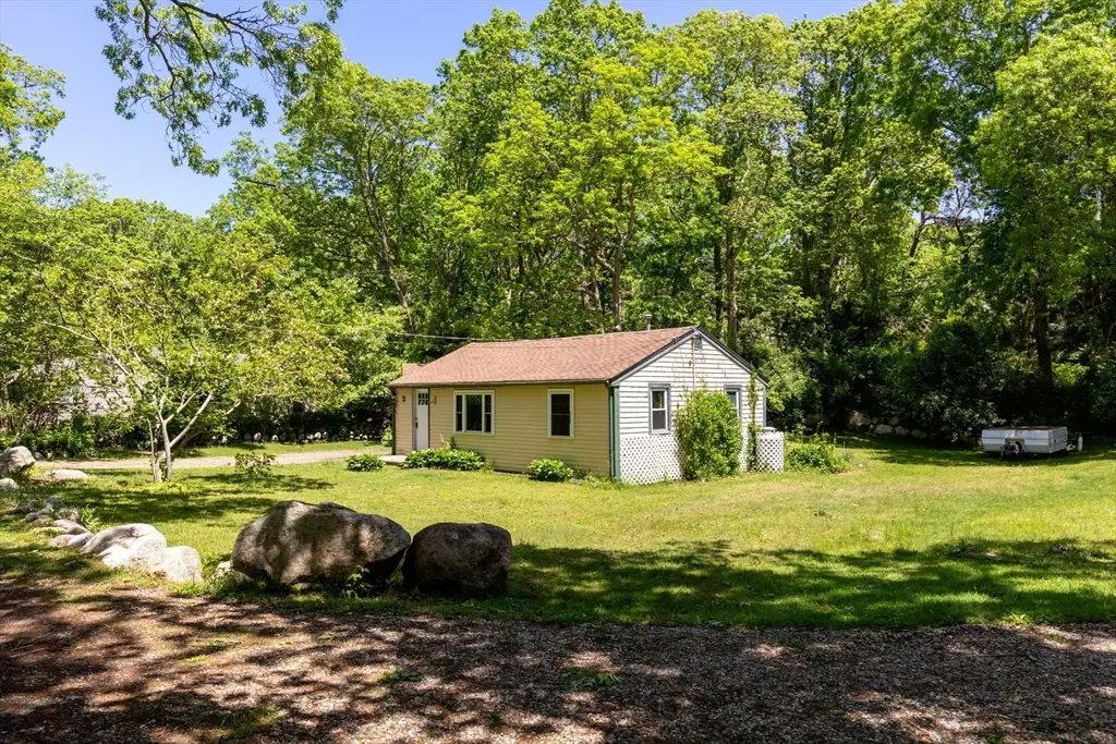 8 Pond View Cir, Plymouth, MA 02360 - #1