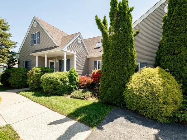 32 Old Field Rd #32, Plymouth, MA 02360