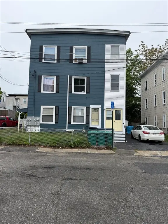 40 Edwards St, Fitchburg, MA 01420