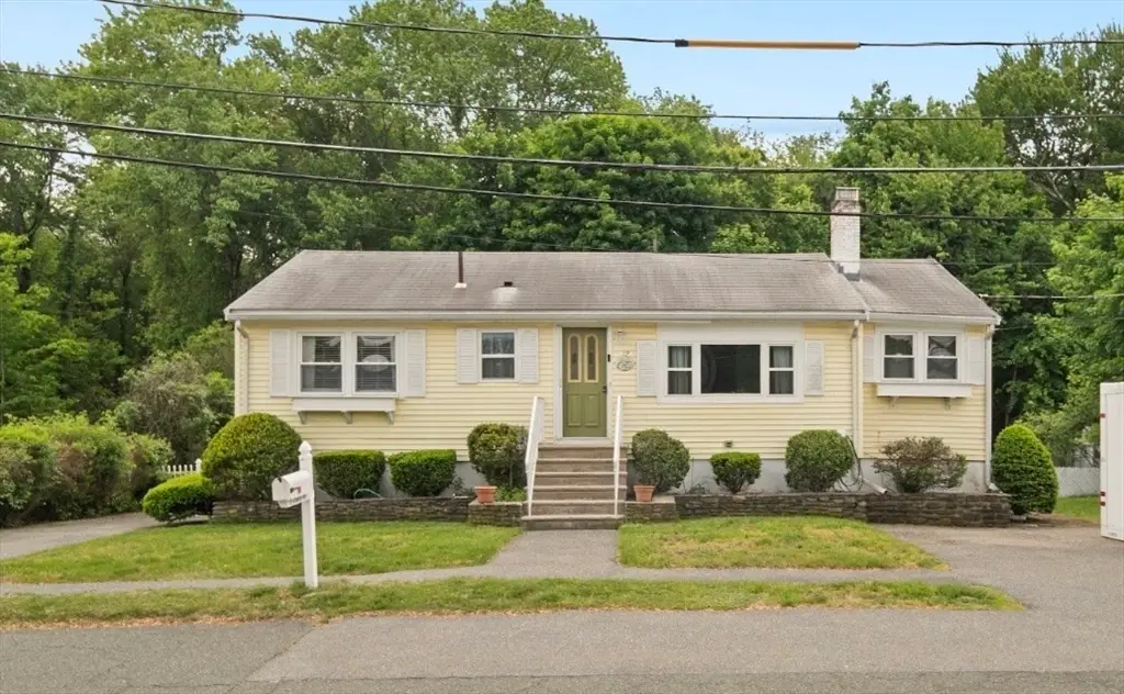12 Karen Rd, Woburn, MA 01801 - #1