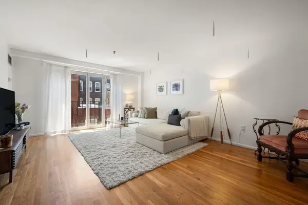 350 North Street #403, Boston, MA 02109