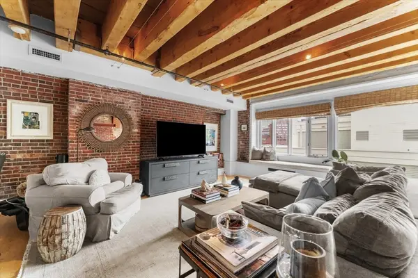 36 Commercial Wharf #2, Boston, MA 02110