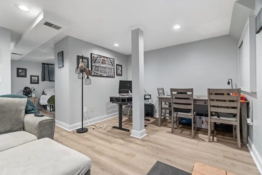 314 W 4th #1, Boston, MA 02127 - #3
