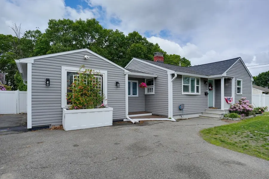55 Rumford St, Lowell, MA 01852 - #2
