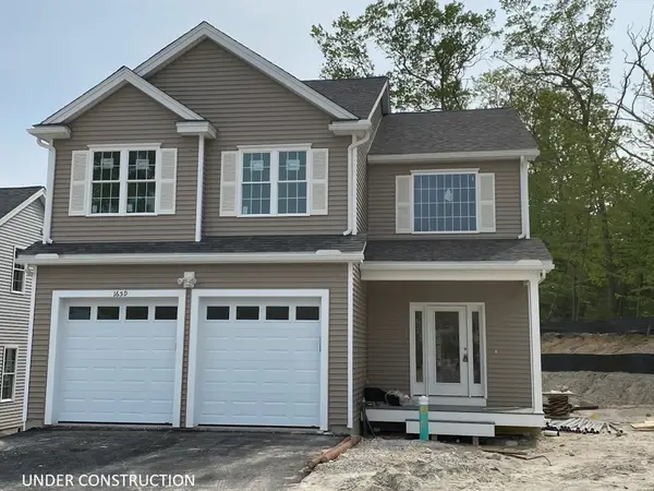 21D Crownshield, Uxbridge, MA 01569