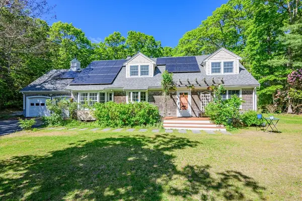 27 Two Ponds Road, Falmouth, MA 02540