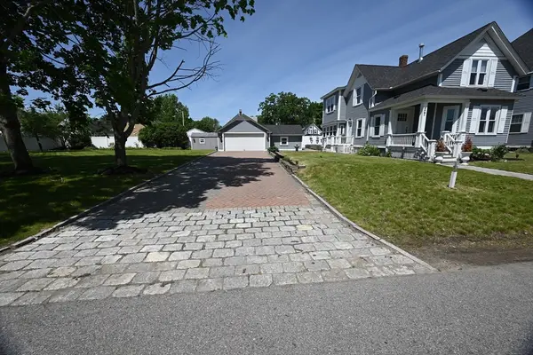 24 Brouilette St #24, Chelmsford, MA 01863