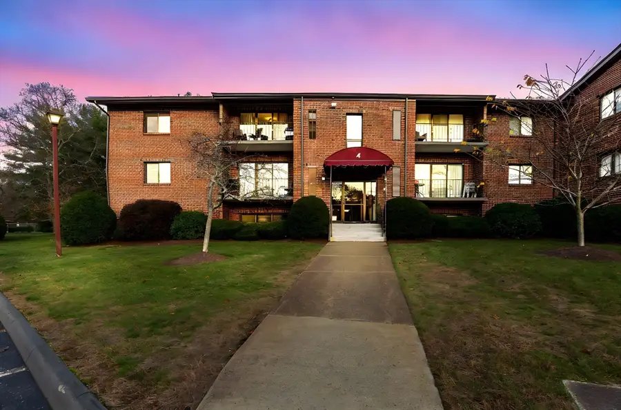 221 Oak Street #4-31, Brockton, MA 02301 - #2