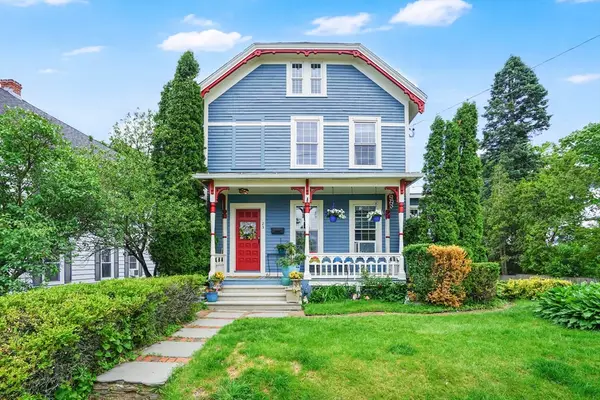 23 Oakes Ave, Southbridge, MA 01550