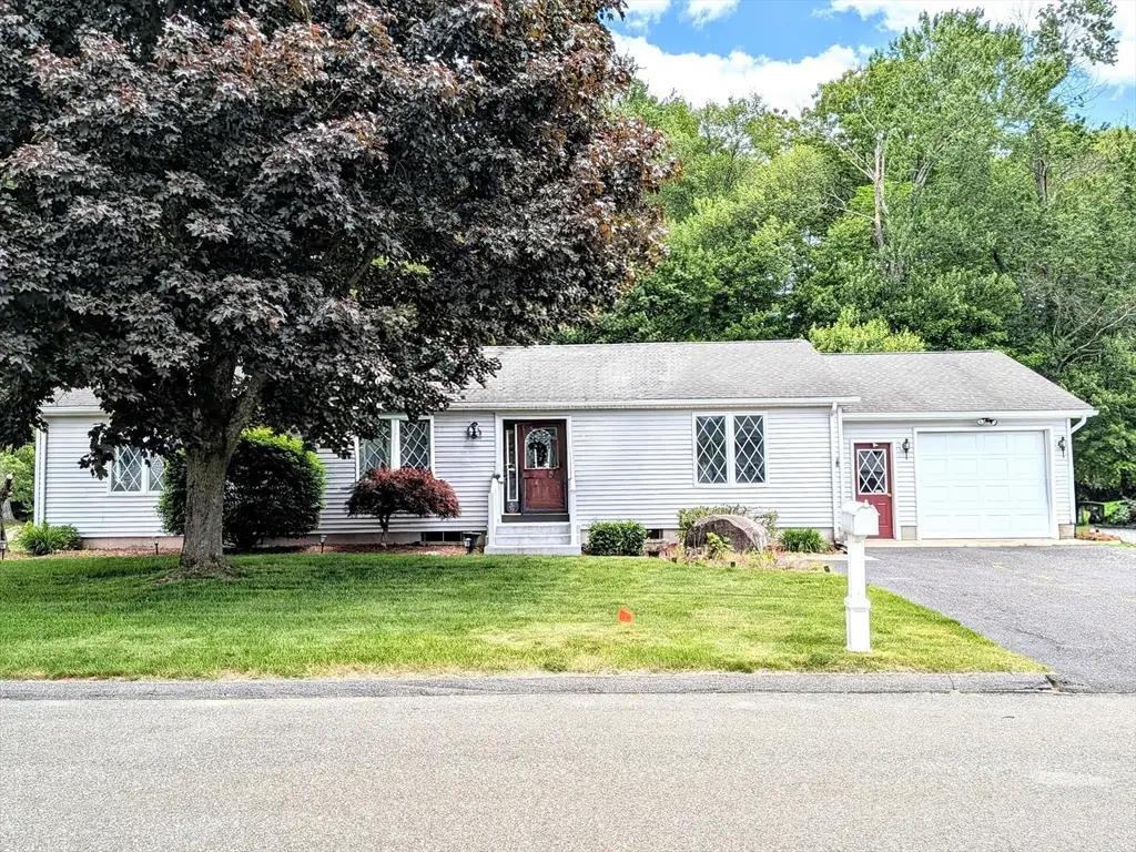 108 Oak Knolls Circle, Ludlow, MA 01056 - #1