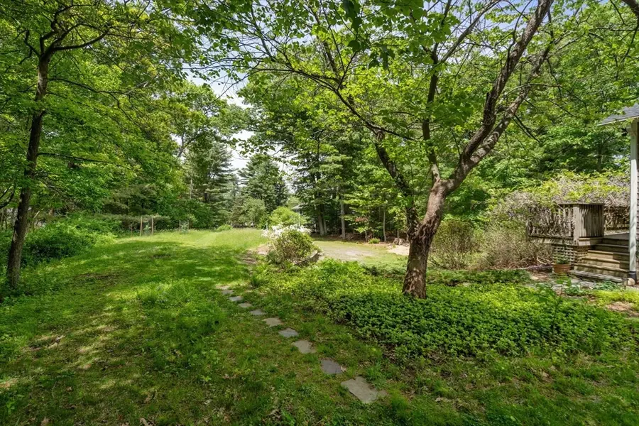 11 Curve Street, Sherborn, MA 01770 - #3