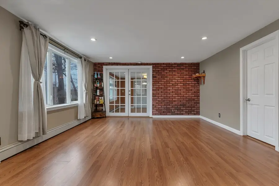 204 Talcott St, Woonsocket, RI 02895 - #3