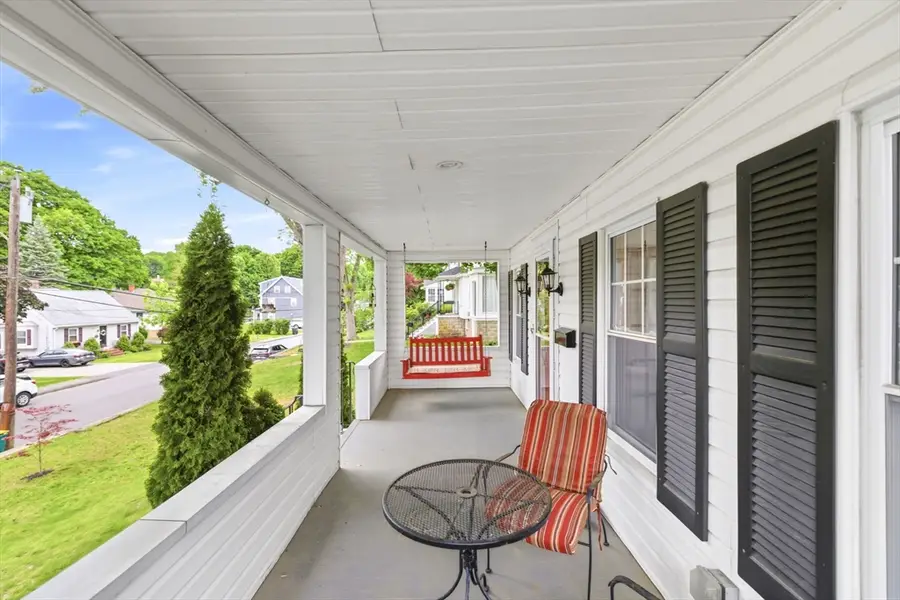 15 Ellis St, Woburn, MA 01801 - #3