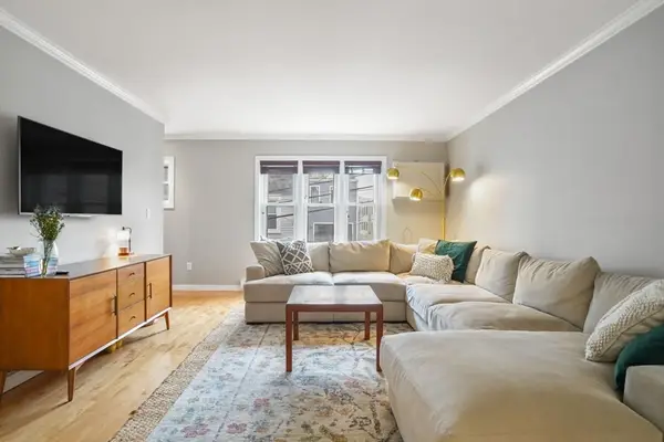 79 Bolton St #79, Boston, MA 02127