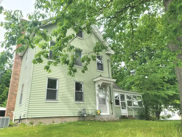 85 West Main Street, Groton, MA 01450