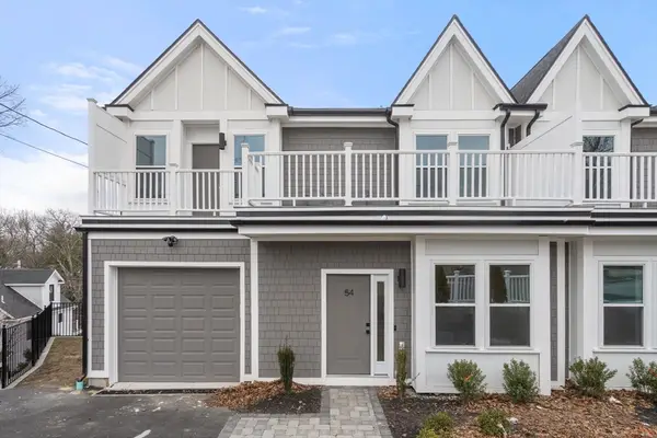 56 Indiana Terrace #56, Newton, MA 02464